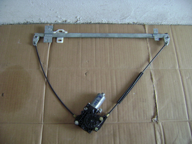 LIFT DEVICE GLASS DAF XF 95 photo 1 - milautoparts-fr.ukrlive.com