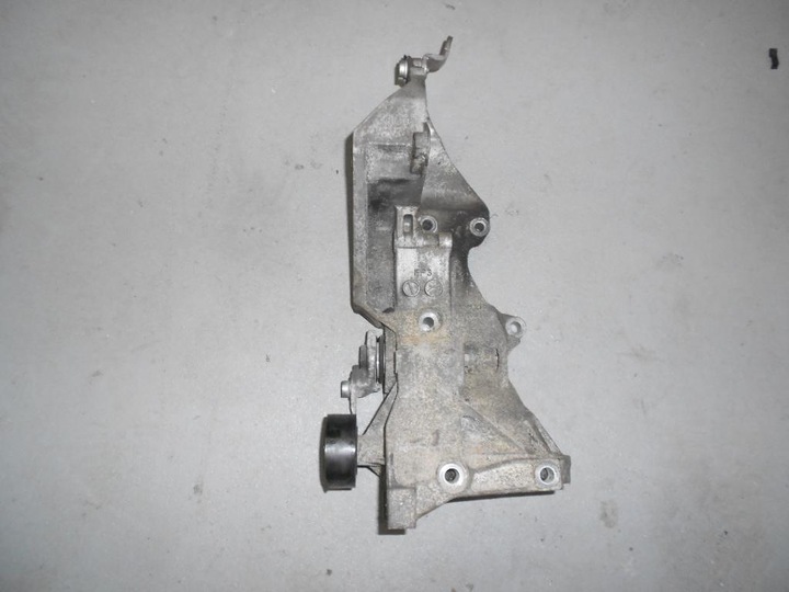 AUDI A4 A5 A6 BRACKET MOUNTING 03L903143R 2.0 TDI photo 1 - milautoparts-fr.ukrlive.com