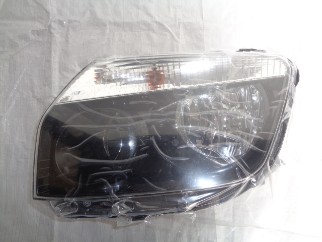 DACIA DUSTER 10-13 LAMP FRONT LEFT ORIGINAL NEW CONDITION 260605370R photo 1 - milautoparts-fr.ukrlive.com