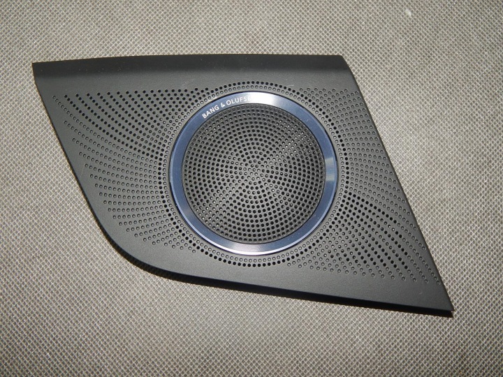 AUDI RS5 8T KIT BANG&OLUFSEN 8F1035223A