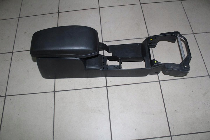 FORD MONDEO MK3 ARMREST TUNNEL CENTRAL EUROPE photo 1 - milautoparts-fr.ukrlive.com