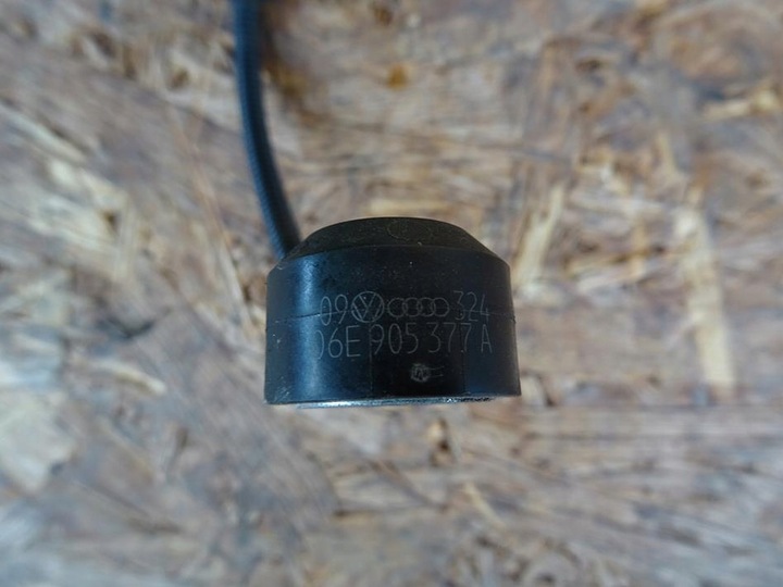 AUDI A4 B8 8K 1.8 TFSI CDHA SENSOR KNOCK STUKOWEGO 06E905377A photo 2 - milautoparts-fr.ukrlive.com