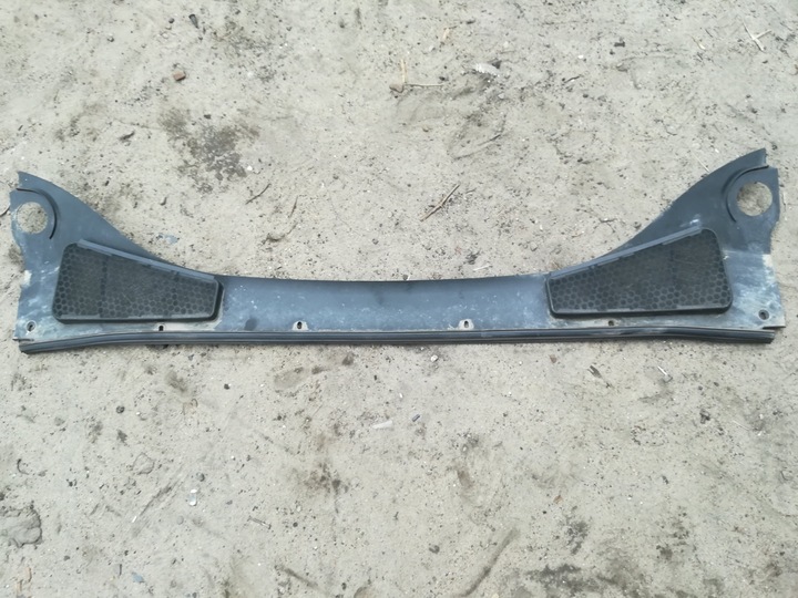 SOUS LE PARE-BRISE PLASTIQUE FORD FOCUS MK3 2011- photo 1 - milautoparts-fr.ukrlive.com