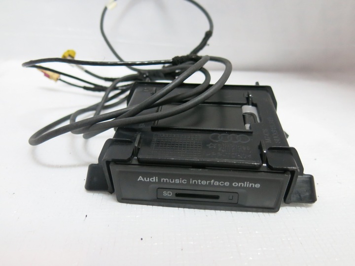 AUDI Q3 MUSIC INTERFACE ONLINE CÂBLE SD 8X0035751 photo 1 - milautoparts-fr.ukrlive.com