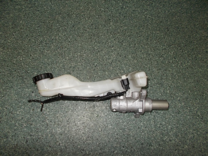 FORD EDGE 2,0 TDCI TANK FLUID BRAKE photo 1 - milautoparts-fr.ukrlive.com