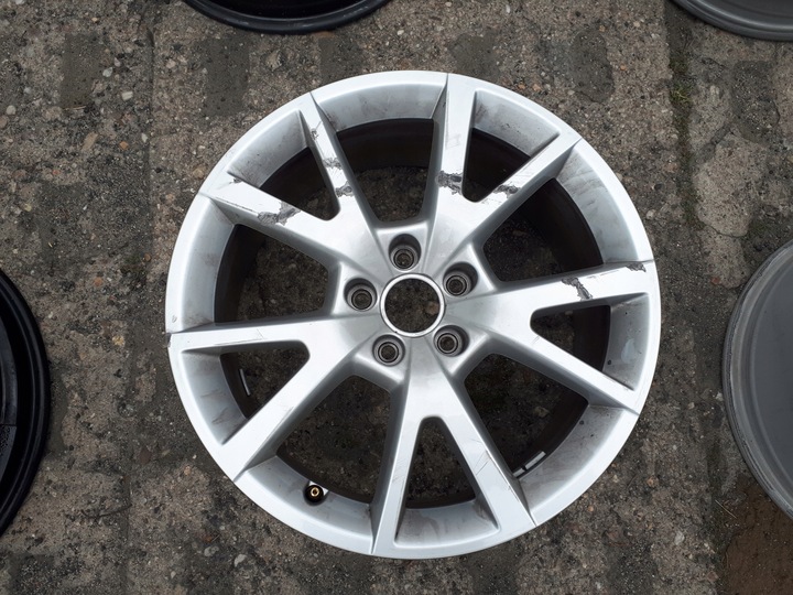 DISQUE ALUMINIUM AUDI AVEC 7.5