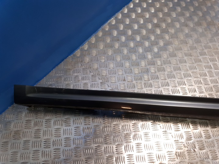 FACING, PANEL FACING SILL AUDI A5 SP 8W8853860 LX7R photo 4 - milautoparts-fr.ukrlive.com