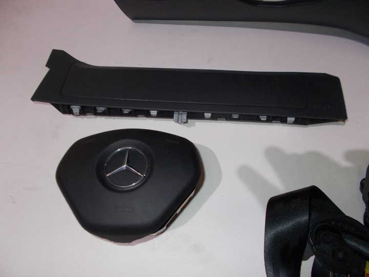 MERCEDES-BENZ W246 B-KLASA DASH PANEL BELTS AIRBAG photo 5 - milautoparts-fr.ukrlive.com