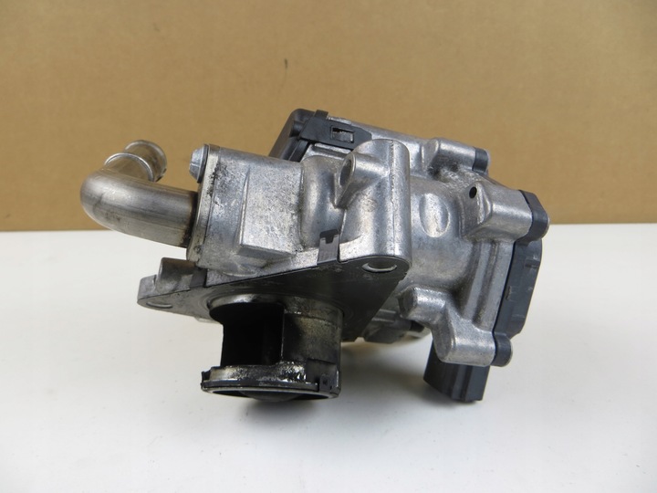 VALVE EXHAUST GASES EGR VW AUDI SKODA 04L131501RV photo 1 - milautoparts-fr.ukrlive.com