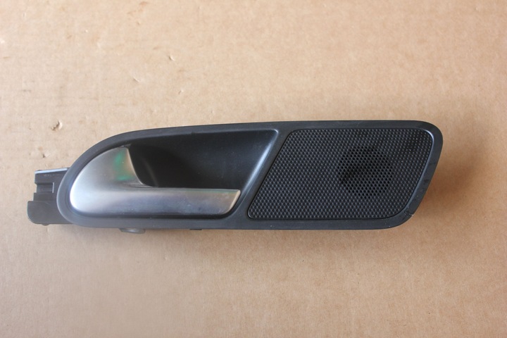Ручка динамик внутренняя левая vw tiguan 5n0839113, Цена