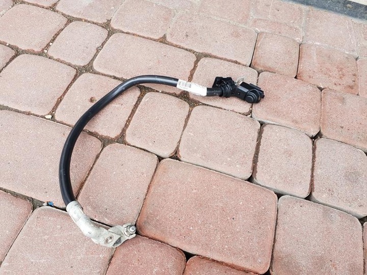 Клема проводка минусова opel astra k 39023856, Цена