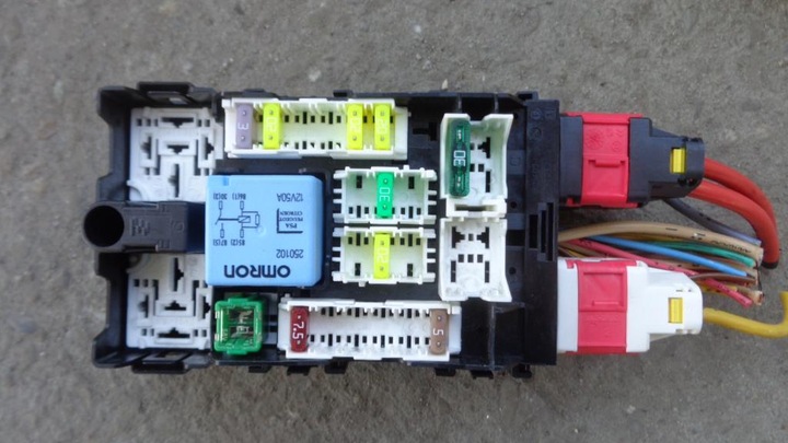 фото №1, Коробка запобіжників ds4 c4 b7 ii 308 9665492680