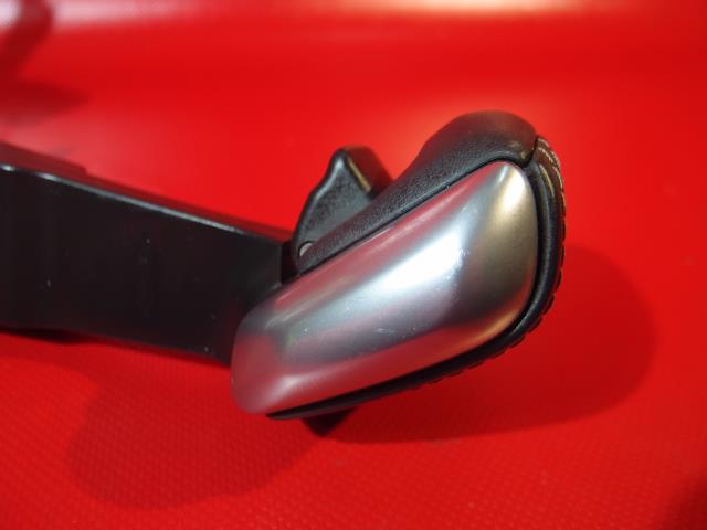 фото №9, Тормоз ручной рычаг кожа peugeot 2008 2014