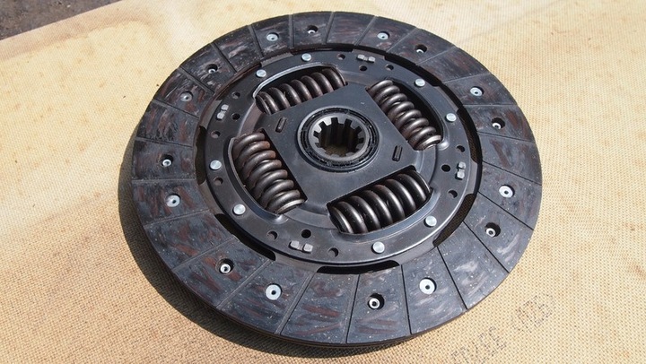 фото №13, Диск зчеплення 8,7mm iveco daily 2.3 притиск 235mm