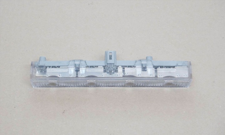 фото №1, Yaris ii avensis auris verso лампа лампа сплава