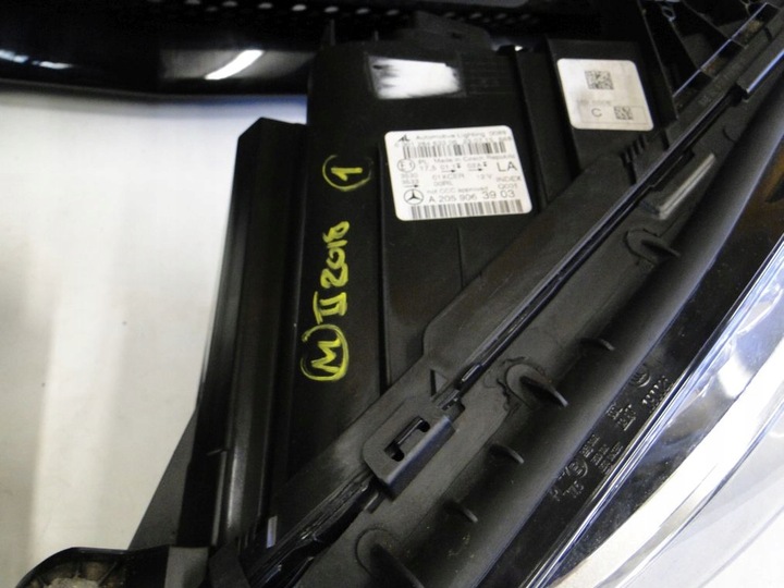 фото №7, Mercedes c клас w205 купе amg лампа права ліва