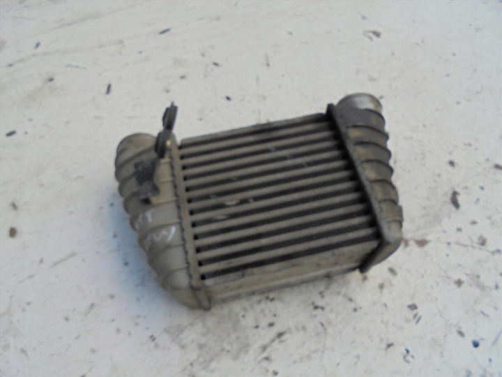 фото №1, Радіаторів інтеркулер лівий audi tt 1.8 turbo