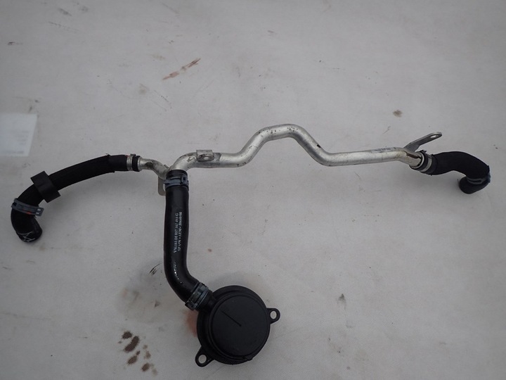 фото №1, Dw touareg 7p шланг воды 057103227aj 057103495