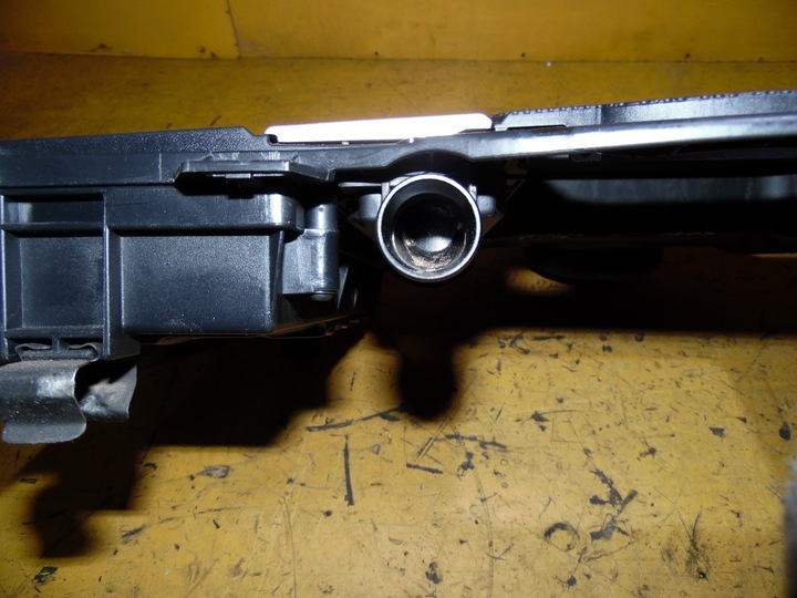 фото №8, Корпус фильтра воздуха w203 3.0b a2730900201