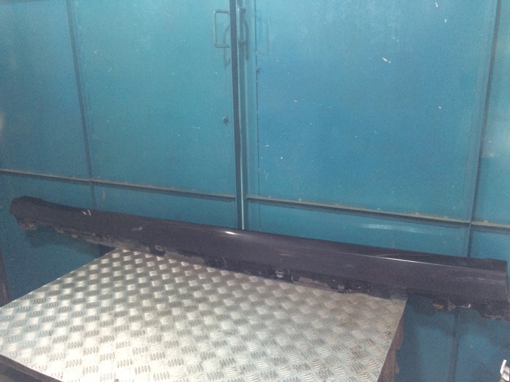 фото №1, W251 mercedes c197 планка накладка пороговая левая