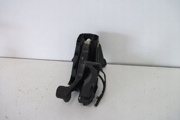 фото №1, Педаль тормоза газа seat leon iii 5q1721058al 5q1721117e