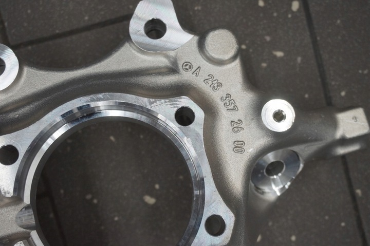 фото №3, Поворотный кулак кронштейн ступицы правый зад mercedes w213