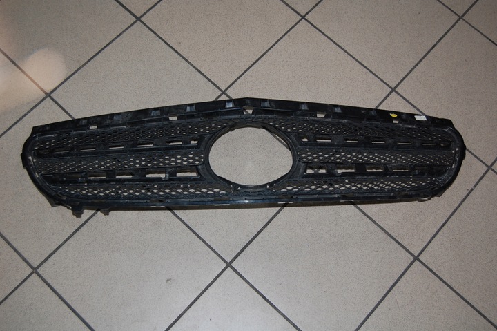 фото №1, Решітка радіатора решітка mercedes a2468880460 w246 fv