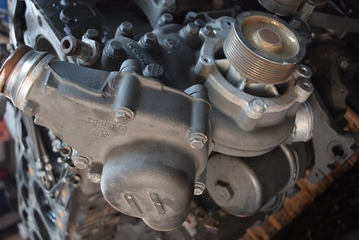 фото №1, Корпус насоса воды daf cf xf 105