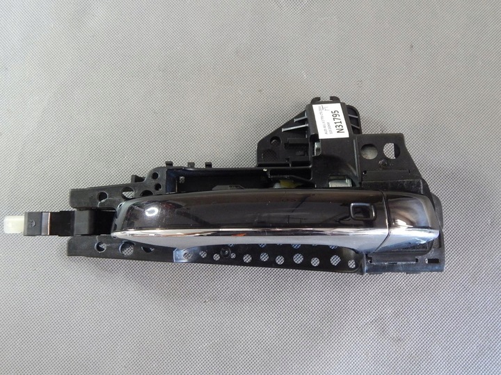 фото №1, Audi a8 l ручка правая зад хром