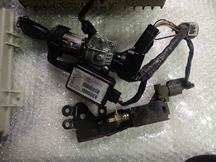 фото №1, Chrysler voyager iv 2.4 04-07 набор стартовый