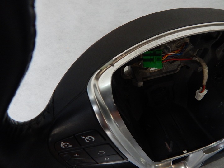 фото №10, Volvo s60 s80 v70 xc70 - кермо шкіра круїз-контроль