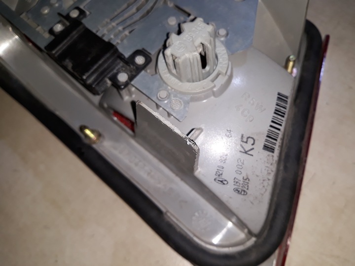 фото №2, Лампа зад права mercedes w 210 a2108200264