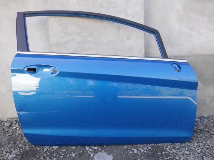 dvere pravé FORD FIESTA 3D 3 dvere MK7 2008