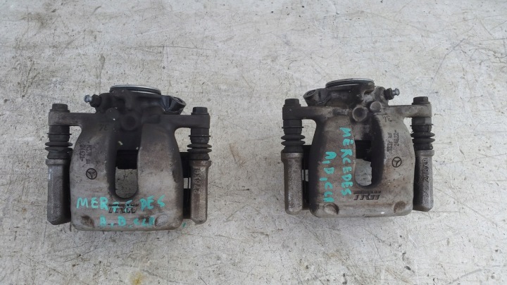MERCEDES W176 W246 PINZA FRENO posteriore freno Destra sinistra