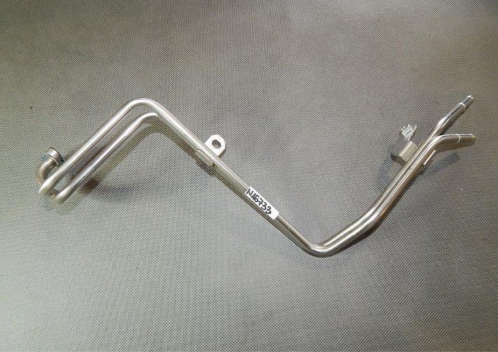 VW GOLF SPORTSVAN of the hose of water 04E122157M
