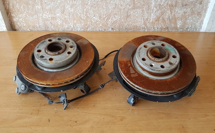 Achsschenkel Radnabe Radlager rechts links vorne CITROEN C4 II PICASSO