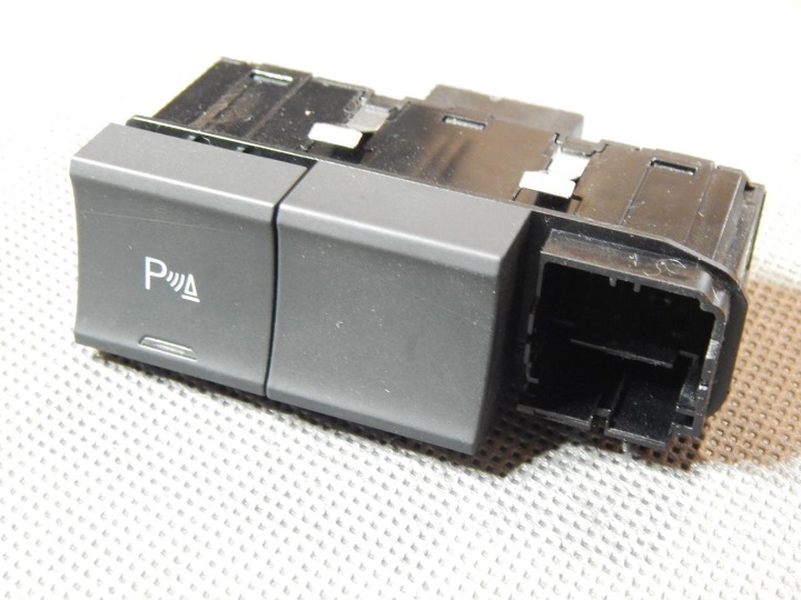 AUDI Q3 8U ovladac PDC 8U0959674C