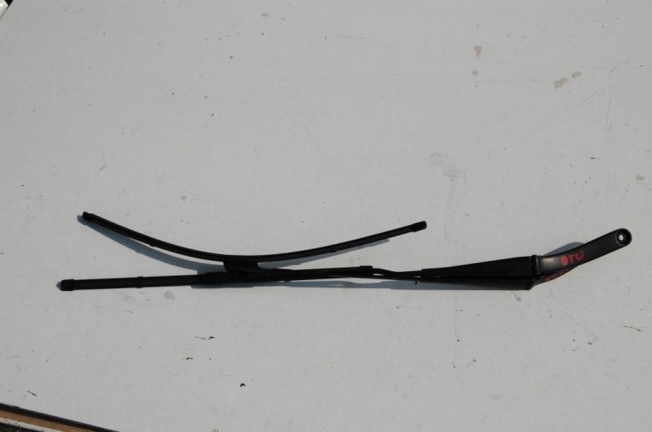 wiper arms AUDI A5 8T0