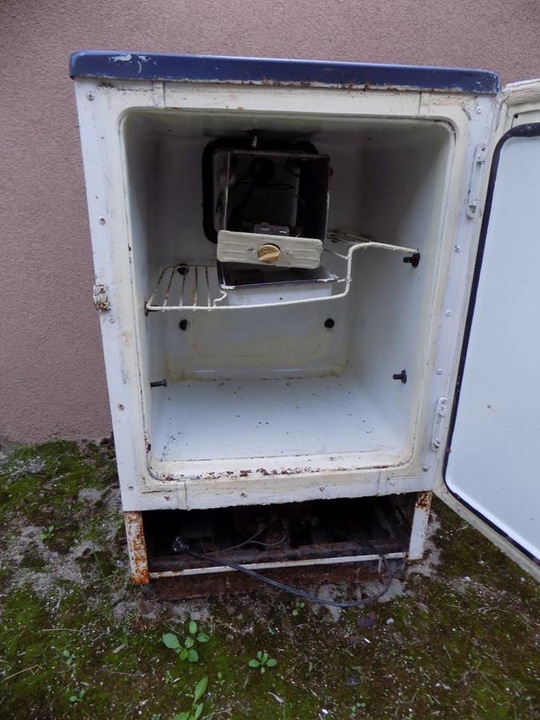 Старый холодильник саратов фото