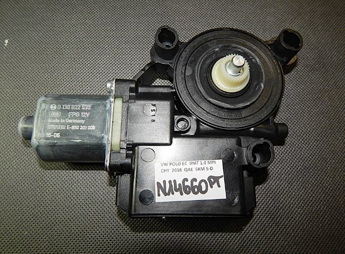 VW POLO 6C mini motor windows right rear part 6R0959812AA