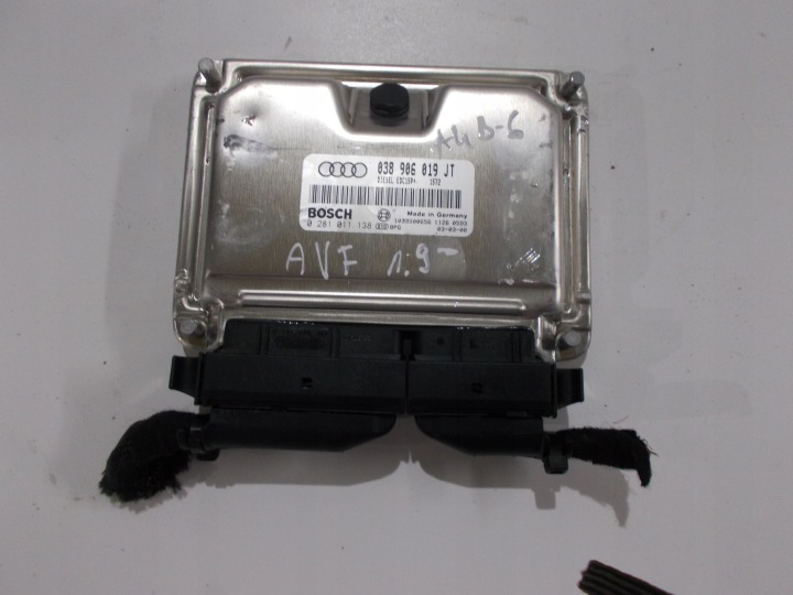 AUDI A4 COMPUTER BEDIENTEIL 0281011138 038906019JT