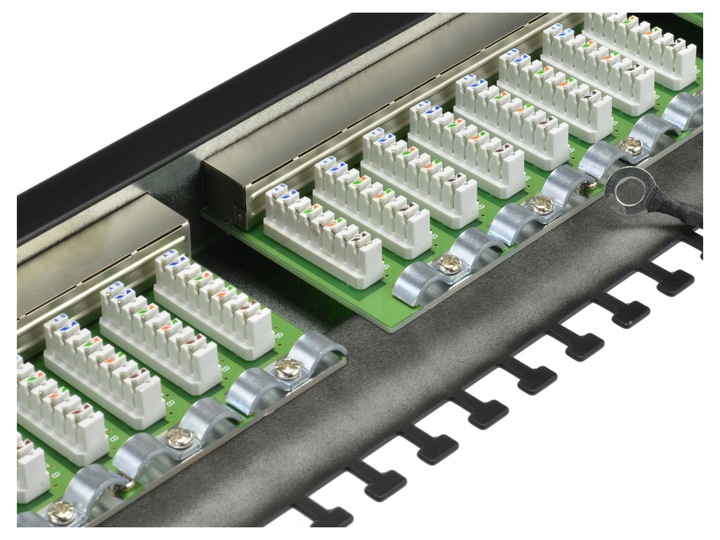 Патч панель ftp. Патч панель 5е 24 порта. Патч панель 24 порта hyperline. Cat. Патч панель для оптики.