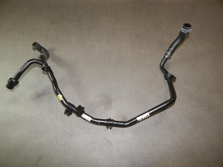 AUDI A4 B9 Tubazione tubo flessibile tubo d’acqua 04L122157AQ