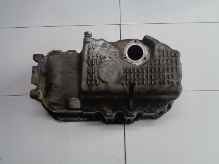 VW AUDI SKODA 1.4 1.6 FSI oil sump 03C103603G