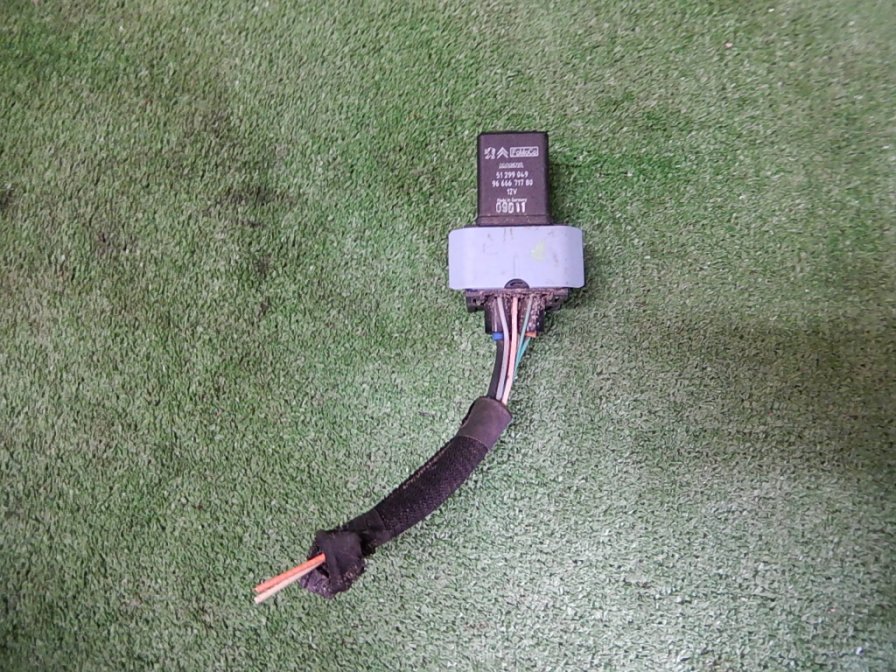 фото №1, Реле свеча citroen c3 picasso 1.6 e-hdi