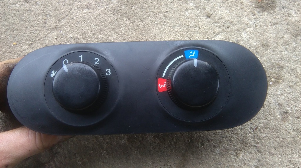 фото №1, Mazda mpv панель обдув задний