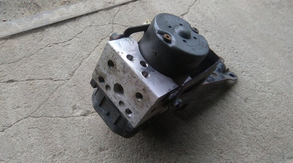 фото №1, Nissan almera n16 насос abs