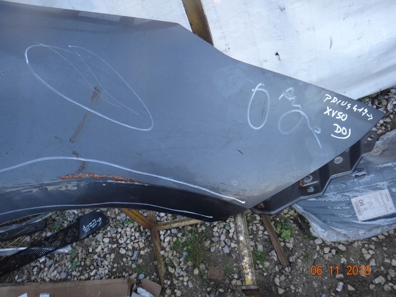 фото №4, Toyota prius 17- крыло передний правый xv50