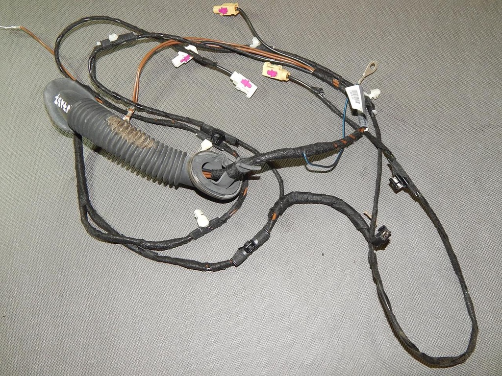 фото №1, Audi a3 8v джгут кришки задня led роз'єми 8v3971726