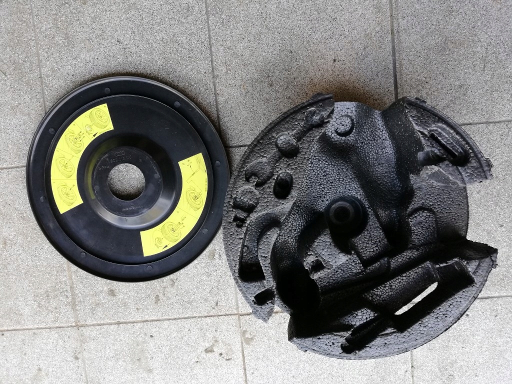 фото №1, Вкладка колеса запасного, крышка audi a3 8l